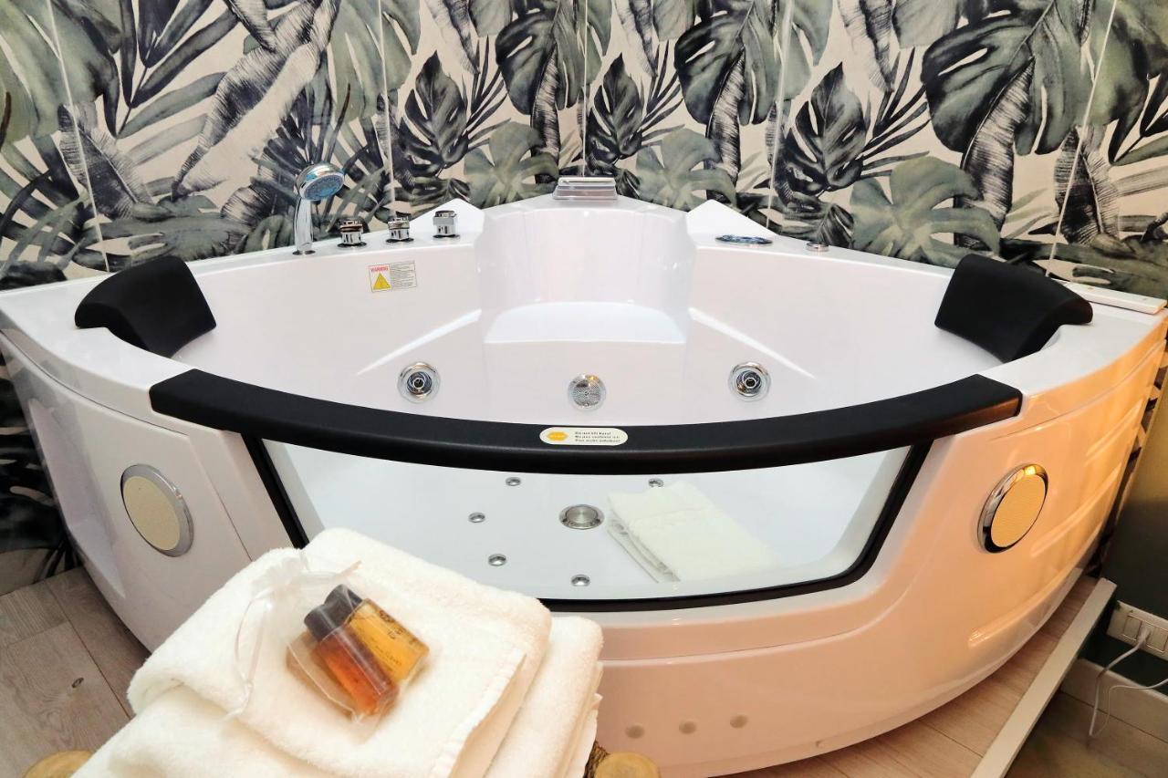 Flatinrome Trastevere 2 - Jacuzzi In Trastevere Lejlighed *
